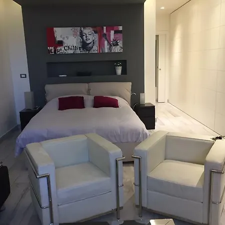 ホームステイ Loft Casa Sandra ローマ