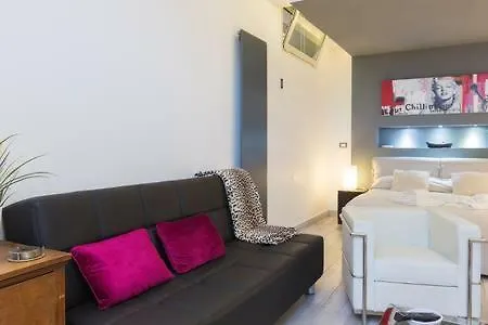 ホームステイ Loft Casa Sandra ローマ