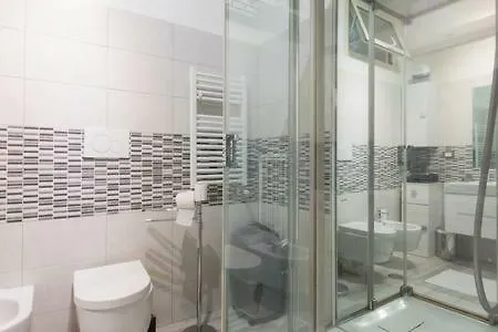 Loft Casa Sandra ホームステイ ローマ
